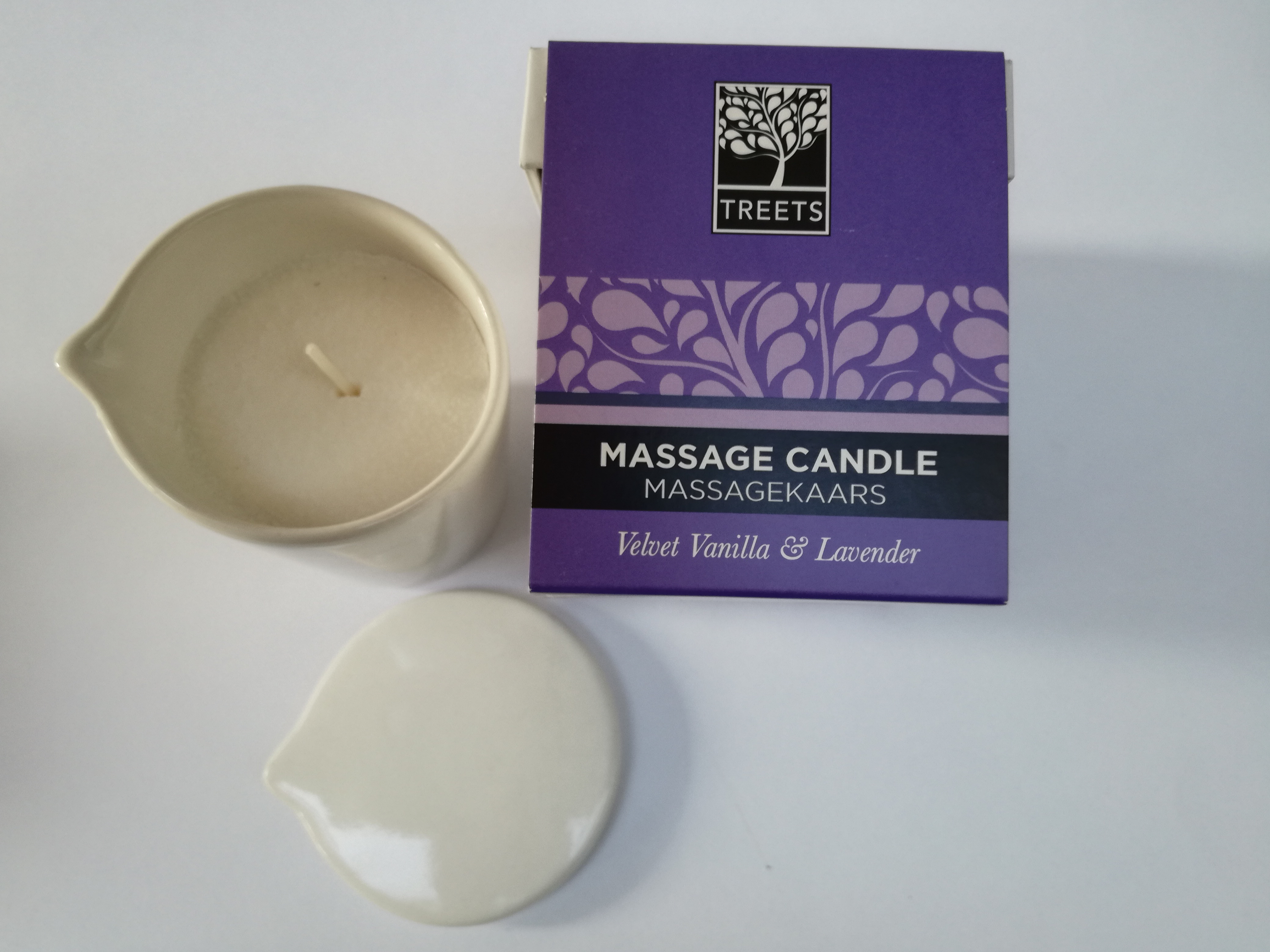 Onderwijs Aandringen Tijd Massagekaars van sheaboter met een geur van vanille en lavendel