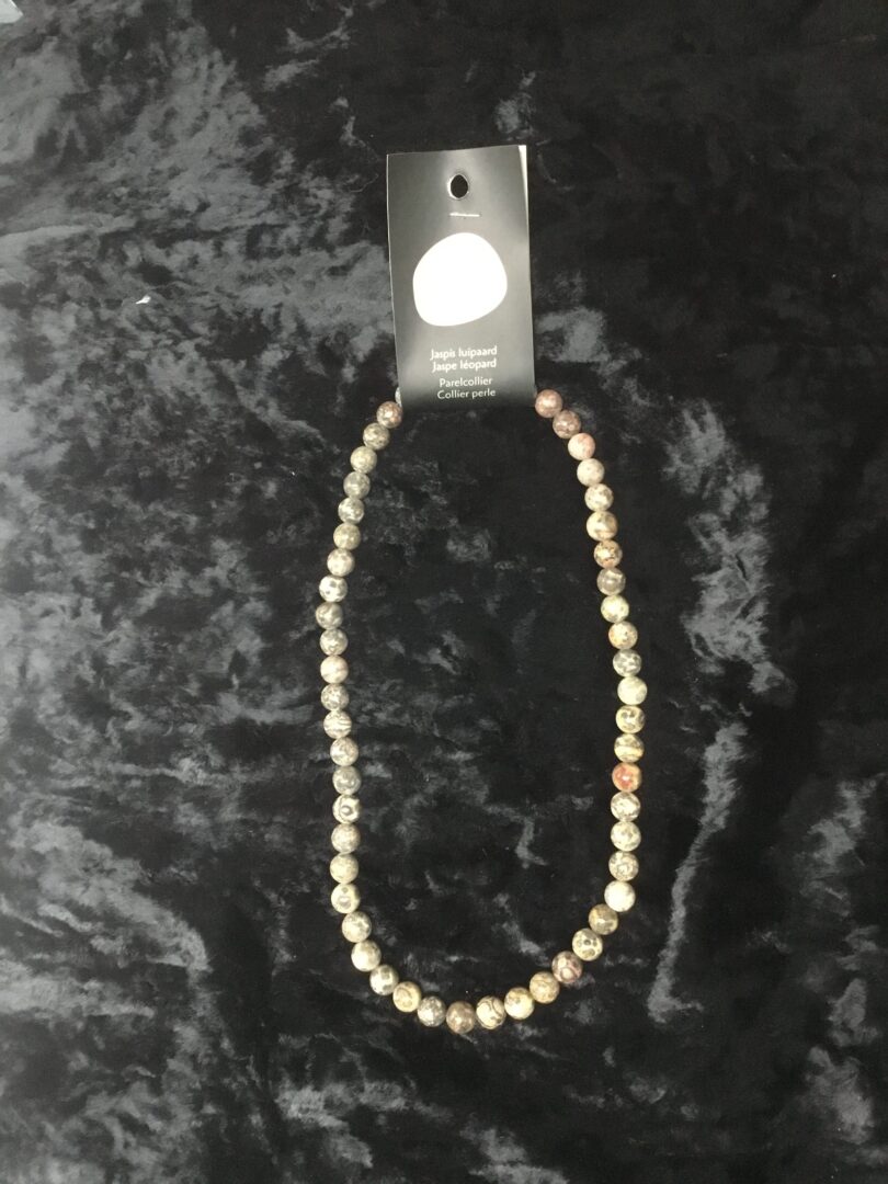 Jaspe leopard collier perle